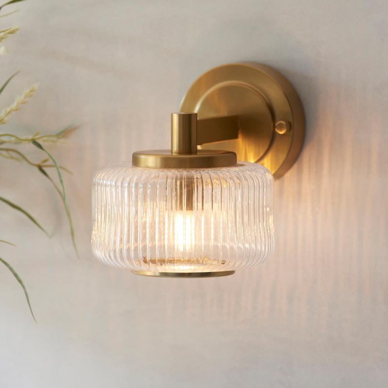 - Stamford - Brushed Aged Brass Wall Lamp with Clear Ribbed Glass Endon-120633 - Stamford - Brushed Aged Brass Wall Lamp with Clear Ribbed Glass