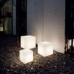 Luna - IP44 White Post 40 cm