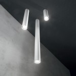Look - Surface-Mounted White Cylindrical Spotlight Look - Surface-Mounted White Cylindrical Spotlight