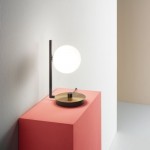 Birds - Black & Brass Single Table Lamp with White Glass Birds - Black & Brass Single Table Lamp with White Glass