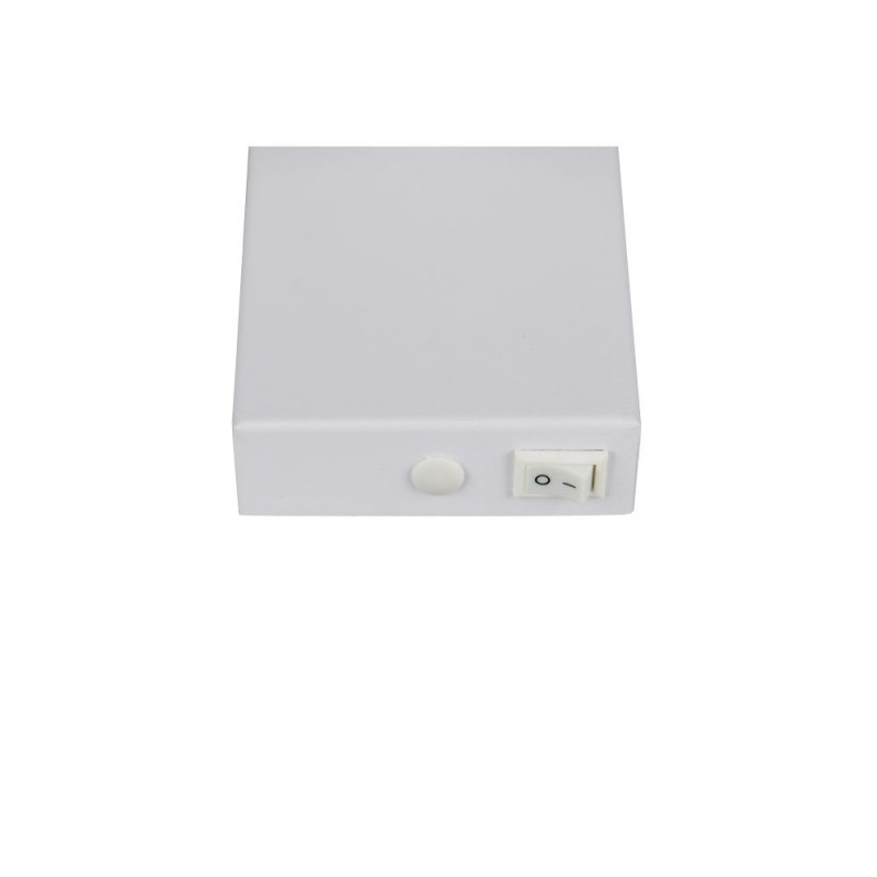 Trio-867770131 - Soka - Matt White Ribbed Spotlight