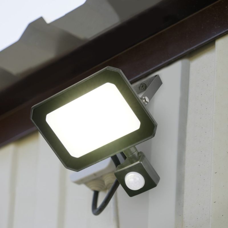 - Funchal - Black Diecast Aluminium PIR Floodlight 20W 4000K Trio-R23349132 - Funchal - Black Diecast Aluminium PIR Floodlight 20W 4000K