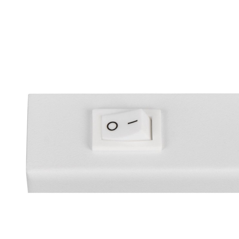 Trio-R86851731 - Taryn - Matt White Spotlight